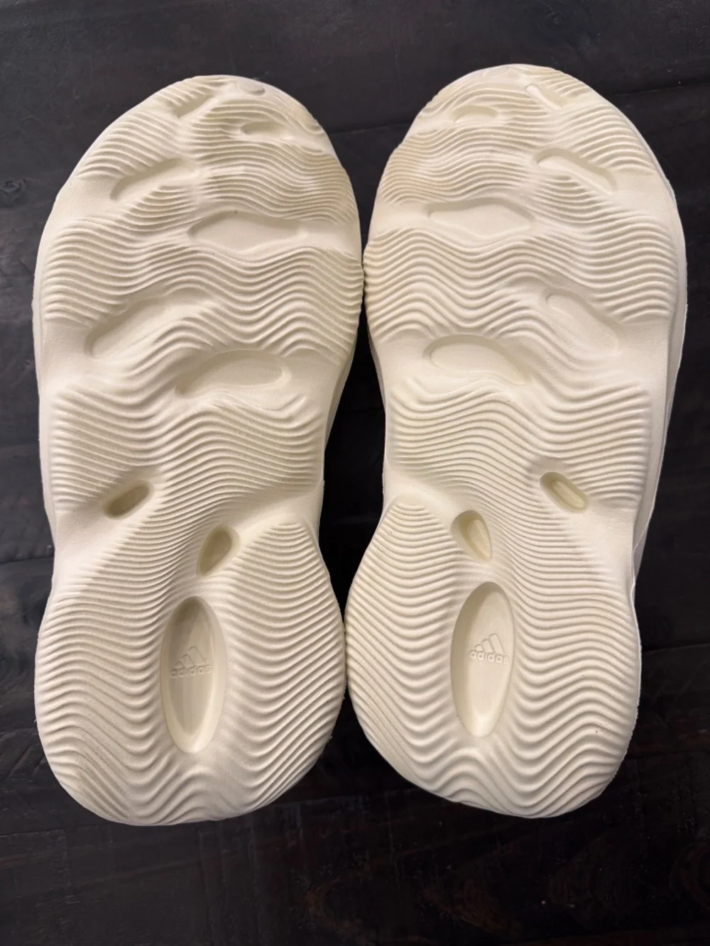 Men’s size 10 Yeezy Foam Runner
